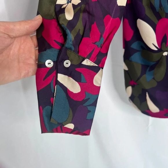 Haver & Blair London Bold Floral Silky Long Sleeve Button Front Blouse Size LG - Picture 4 of 9